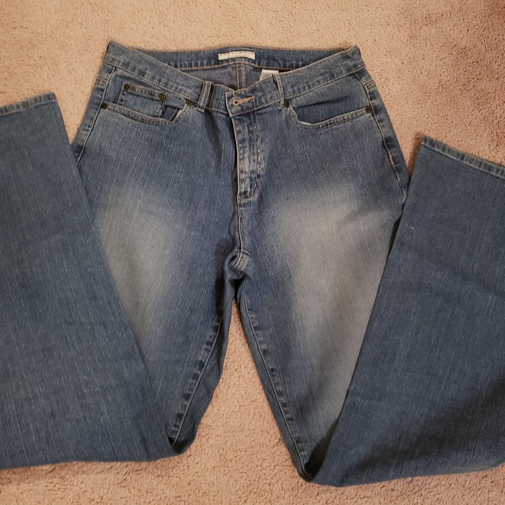 Liz Clairborne White wash JEANS 8
